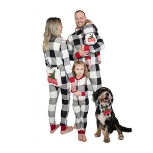 🎄 Matching Family Christmas Onesies + Dog Bandanas — 6 ONSIES Available 🎁